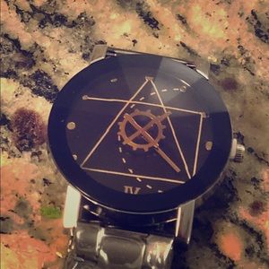 This are mans and woman watches, Never been used.